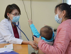 Томуу, томуу төст өвчний үед хүүхдэд шингэнийг энгийн үеийнхээс 2 дахин их уулгах хэрэгтэй